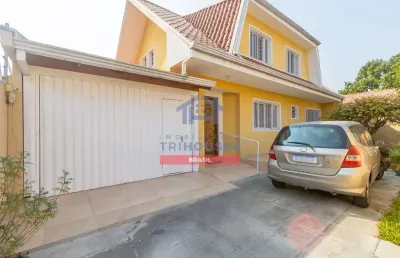 Maravilhoso duplex semi mobiliado medindo 183m2, em condomínio, com 4 quartos sendo uma suíte e clo