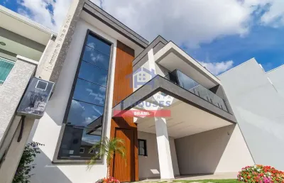 Sobrado triplex alto padrão em condominio fechado com 4 dormitórios e 2 suítes à venda, no bairro u