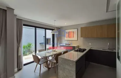 Maravilhosos sobrados alto padrão em condomínio com 3 e 4 quartos à venda, no bairro xaxim, curitib