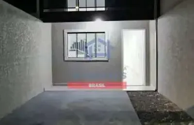 Maravilhoso sobrado ótima localização no sítio cercado. contendo 2 quartos + sacada.