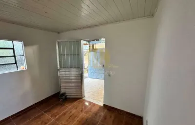 Uma kitinet de vila com 1 quarto, sala , cozinha , banheiro, jd limoeiro