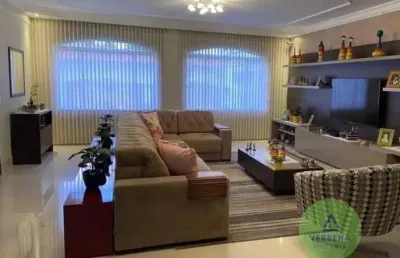Alto da mooca: sobrado com 3 suítes, área gourmet e piscina