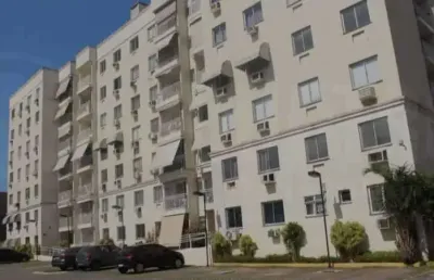 Apartamento com 2 quartos à venda na rua oswaldo lussac, pechincha, rio de janeiro, 55 m2 por r$ 185.000