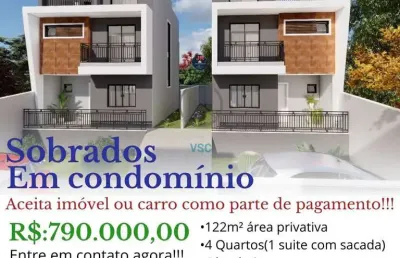 Casa com 4 quartos à venda na Rua Tucum, Uberaba, Curitiba