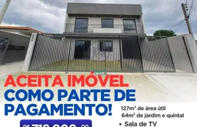 Sobrado de frente para rua na melhor localização no xaxim