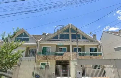 Lindo sobrado no atuba de frente para rua, com 4 quartos sendo 2 suítes