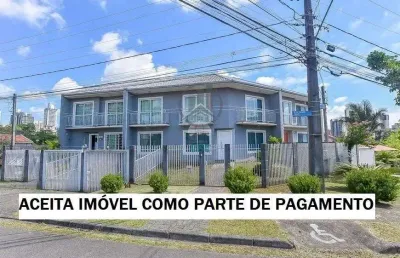 Sobrado de esquina, 4 quartos à venda no mossunguê.
