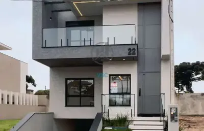 Sobrado de alto padrão em condomínio, oportunidade no pinheirinho