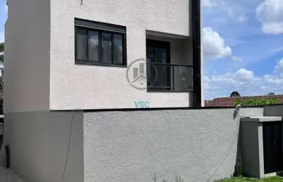 Sobrados frente para rua à venda no bairro tingui em curitiba
