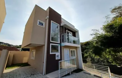 Sobrado novo em condomínio, 3 quartos sendo uma suíte e 2 vagas