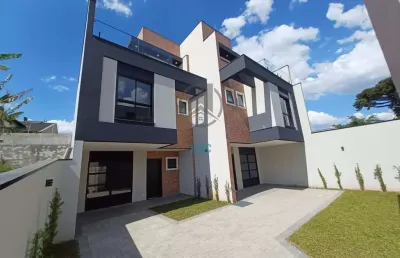 Triplex com 03 quartos, sendo uma suíte, na melhor localização do butiatuvinha