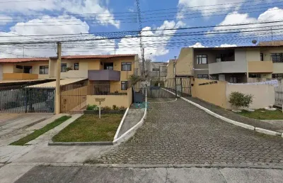Sobrado reformado a venda no bairro alto 3 quartos sendo uma suíte, 2 vagas, condomínio fechado
