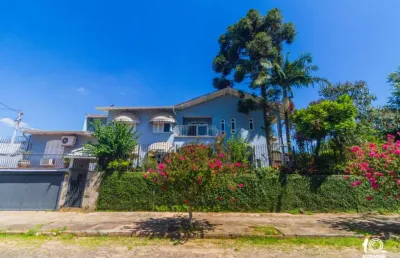 Casa com 3 quartos à venda na rua padre lipinski, 114, cristo rei, são leopoldo por r$ 900.000