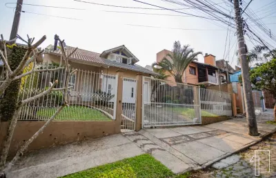 Casa com 3 quartos à venda na rua doutor wilson félix vieira, 310, feitoria, são leopoldo por r$ 750.000