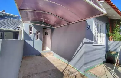 Casa com 2 quartos à venda na israel de vargas, 153, camboim, sapucaia do sul por r$ 249.000