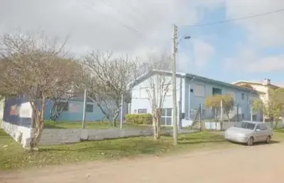 Casa com 4 quartos à venda na avenida lúcio bittencourt, 1655, centro, sapucaia do sul por r$ 600.000