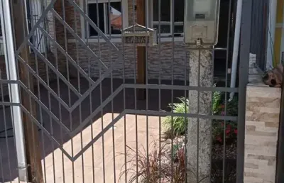 Casa com 2 quartos à venda na iltomar ferri, 63, lomba da palmeira, sapucaia do sul por r$ 370.000