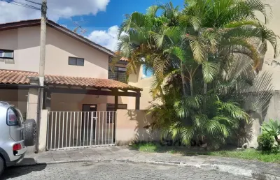 Casa com 3 quartos à venda na Rua Gastão Luiz Cruls, 596, Bairro Alto, Curitiba