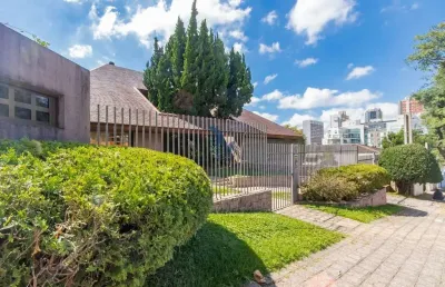 Casa com 4 quartos à venda na rua fernando simas, 001010, mercês, curitiba por r$ 4.500.000