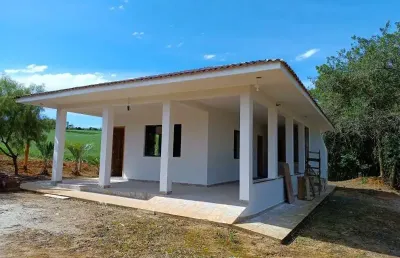Chácara com casa alvenária nova, tanque d peixe, documentada, bem prox contenda, fn 99864-4995