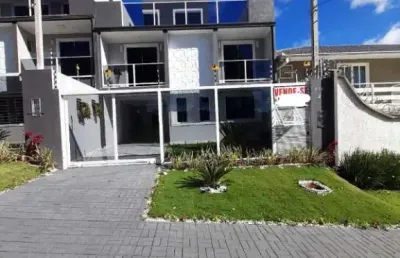 Sobrado 116 m² 3 quartos, aceita carros, no capão raso, entre os bairros, novo mundo, xaxim, pinheirinho, cic, alto boqueirão e sítio cercado