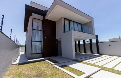 Maravilhosa casa alto padrão com piscina no neoville