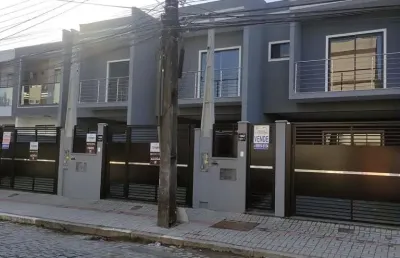 Casa com 3 quartos à venda na Rua Capinzal, 182, Saguaçu, Joinville