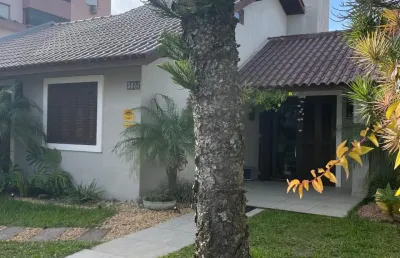 Baixou o valor novamente!!! linda casa em capão novo de 3 dormitórios, a poucas quadras do mar e do centro