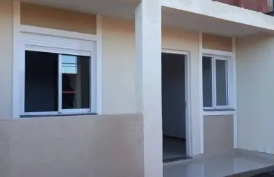 Casa de 2 quartos c/ pátio na zona sul prox ao zaffari ac financiamento e compra assitida