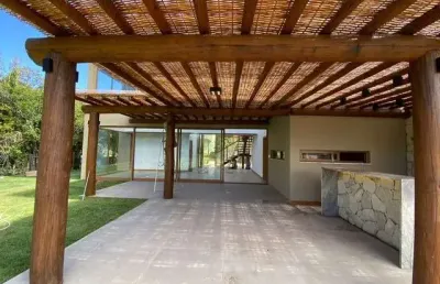 Casa em condomínio fechado com 4 quartos à venda na avenida do farol, praia do forte, mata de são joão, 290 m2 por r$ 3.400.000