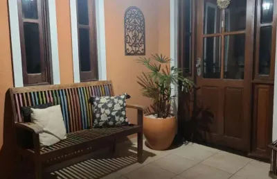 Casa em condomínio fechado com 4 quartos à venda na rua joão marques oliveira, buraquinho, lauro de freitas, 220 m2 por r$ 1.180.000