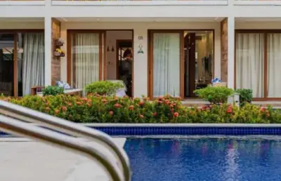 Casa em condomínio fechado com 3 quartos à venda na rodovia ba-099 - estrada do côco, monte gordo, camaçari, 110 m2 por r$ 1.300.000