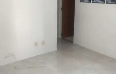 Apartamento com 2 quartos à venda na rua josé leite, 3, caji, lauro de freitas, 46 m2 por r$ 112.000
