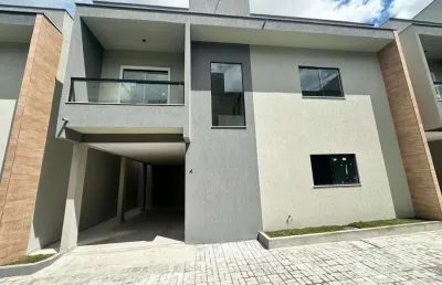 Casa em condomínio fechado com 3 quartos à venda na rua milena ramone alencar ramos, ipitanga, lauro de freitas, 121 m2 por r$ 530.000