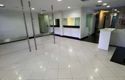 Sala comercial com 1 sala para alugar na rua altino serbeto de barros, pituba, salvador, 340 m2 por r$ 20.000