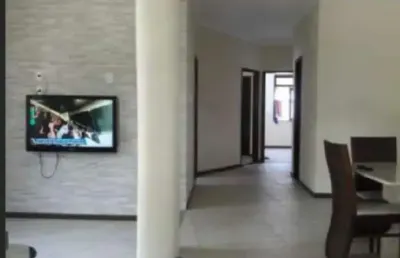 Casa em condomínio fechado com 4 quartos à venda na rua francisco das mercês, buraquinho, lauro de freitas, 180 m2 por r$ 960.000