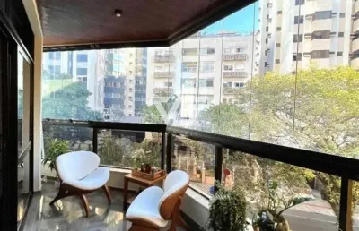 Apartamento  237m²  privativos na trompowski com 2 vagas + hobbybox