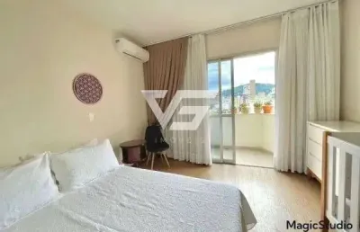 Apartamento duplex no centro semimobiliado com 1 vaga