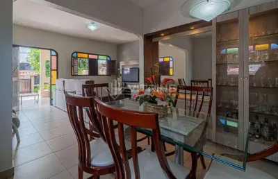 Casa de esquina localização residencial ou comercial
