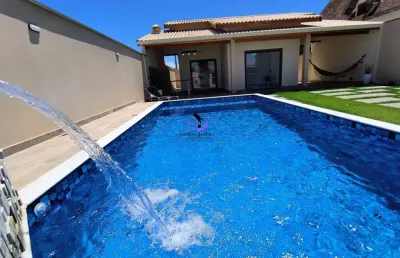 Casa com piscina  lado praia  3 quartos r$899mil 200 metros da praia