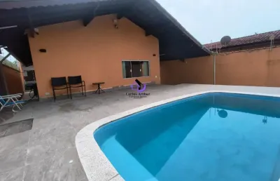 Casa ampla em itanhaém a 100m da praia com piscina, churrasqueira e edícula