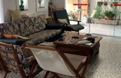 Casa no bairro do itaguá com 5 dormitórios sendo 2 suítes,2 banheiros social,varanda com churrasqueira