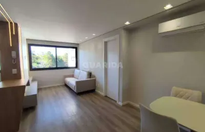 Apartamento mobiliado com 1 dormitório e 1 vaga no bairro petrópolis!
