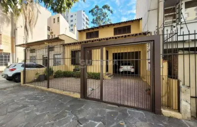Casa mobiliada com 3 dormitórios, sendo 1 suíte, no bairro auxiliadora