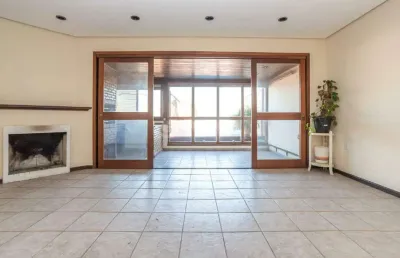 Casa em condomínio para aluguel, com 3 quartos, sendo 1 suíte, e 2 vagas de garagem no bairro jardim isabel