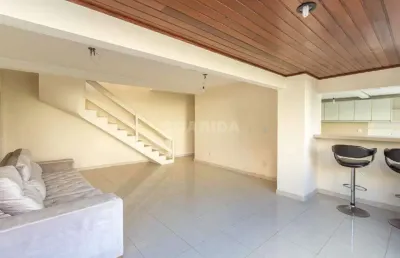 Cobertura com 2 quartos para alugar na Rua Perpétua Teles, Petrópolis, Porto Alegre