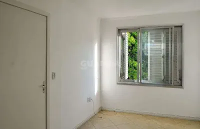 Apartamento com 2 dormitórios no bairro menino deus