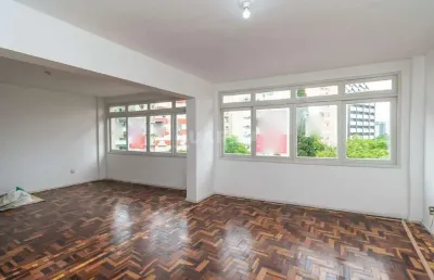 Apartamento com 3 dormitórios no bairro centro histórico