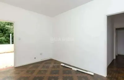 Casa residencial com 6 dormitórios e 5 vagas de garagem, no bairro rio branco
