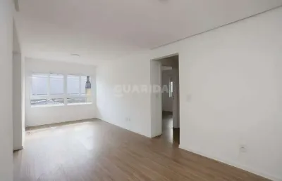 Apartamento com 2 dormitórios, sendo 1 suíte, no bairro petropólis